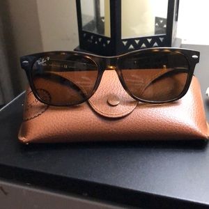RAYBAN Original Wayfarer Sunglasses